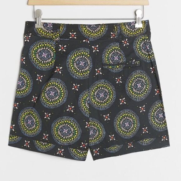 Maeve Black Motif Medallion Abstract City Short - Picture 4 of 12